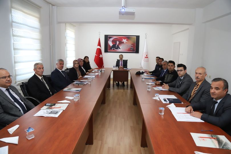 İlçemiz 2022 Yılı Değerlendirme 2023 Yılı Planlama Toplantısı Valimiz Abdullah Ayaz Başkanlığında Gerçekleştirildi.